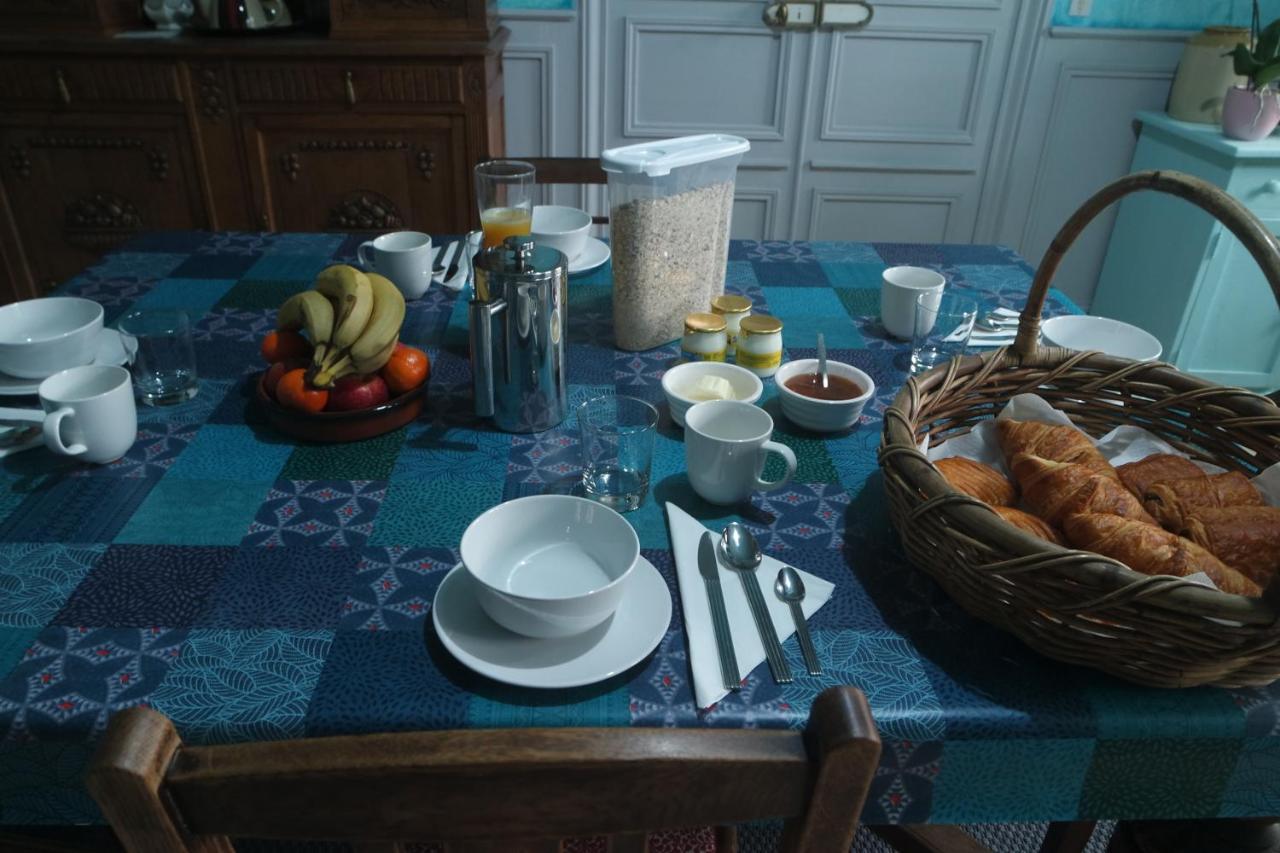 Le Vieux Notaire Bed & Breakfast Landelles-et-Coupigny Exterior foto